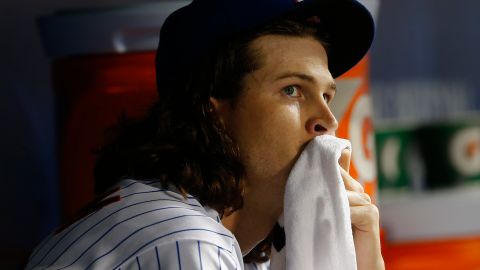 Jacob deGrom, pitcher de los Mets se perderá el resto de la temporada.