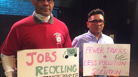 camiones recolectores de basura comercial en Nueva York que afecta a vecindarios pobres.
