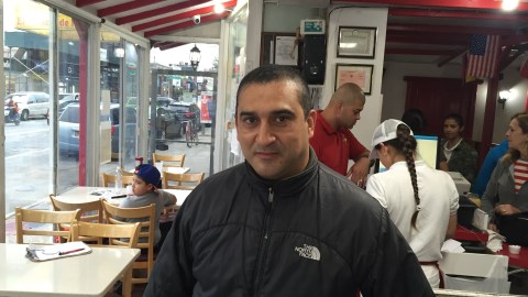 El colombiano John Cardona se declara simpatizante del “no” a los acuerdos entre las FARC y el gobierno, pues teme que haya una agenda oculta por parte de la guerrilla.