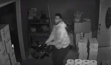 Uno de los ladrones murió tras ser baleado.