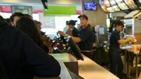 Como parte de la iniciativa "Puertas Abiertas", miles de consumidores podrán pasar al otro lado del mostrador.