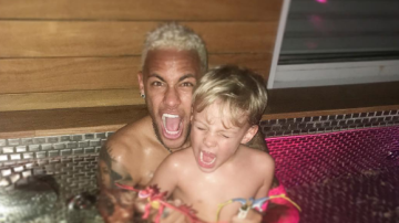 Neymar y su hijo Davi Lucca. Abajo la imagen completa.