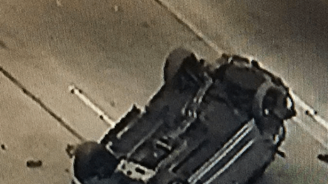 El accidente se dio al sur de la calle Sheldon sobre la autopista 5 al norte.