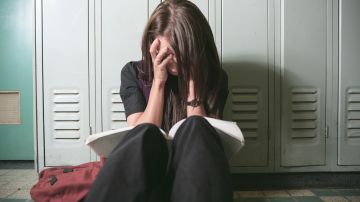 18.5% de alumnas
hispanas en secundarias de NY han considerado el suicidio
