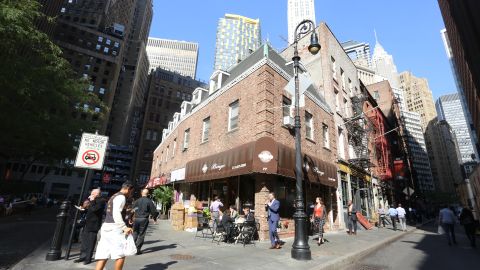En el corazón del Distrito Financiero hay cuatro cuadras que mantienen la arquitectura colonial y dan fe de que este área marcó el inicio de lo que hoy en día es Nueva York.