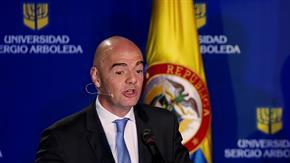 Infantino considera que aumentar el número de equipos competidores es por un bien social.