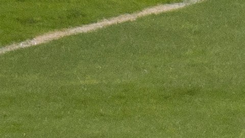 Una de las grandes virtudes del Club América es que nunca se rinde, siempre cree que puede ganar, y eso es lo que lo ha hecho un equipo grande por tanto tiempo. En la imagen, el remate del portero Moisés Muñoz en camino al más emocionante campeonato del equipo.