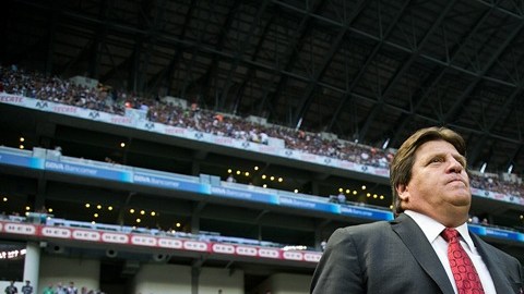 Miguel Herrera quiere pegarle al América en su 'fiesta'.