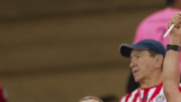 Chivas podría recibir una sanción económica por insultos racistas.