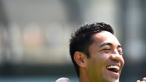 Los tres alegres compadres sonríen tras su convocatoria al Tri: Fabián, dos Santos y Pulido.