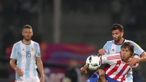Argentina no pudo hacer valer la localía en Córdoba ante Paraguay.