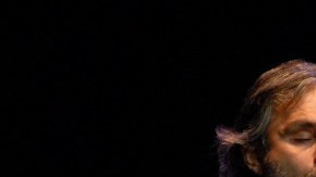 Bocelli no descarta poder grabar en el futuro algún tema del "Divo de Juárez".