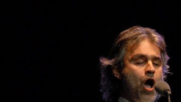 Bocelli no descarta poder grabar en el futuro algún tema del "Divo de Juárez".