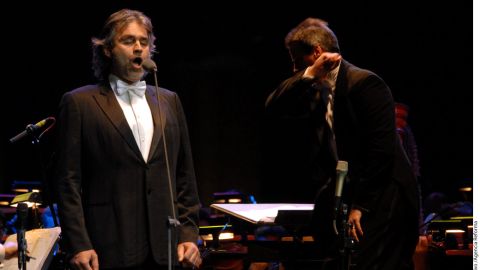 Bocelli no descarta poder grabar en el futuro algún tema del "Divo de Juárez".