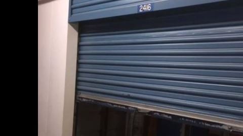 El comprador del container pagó $150.