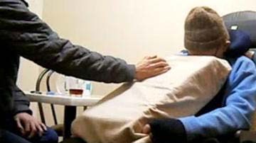 Max Bromson murió en la habitación de un hotel.