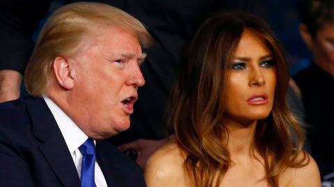 Melania condenó las expresiones de su esposo, pero pidió perdón a los votantes.
