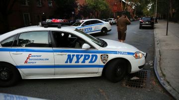 NYPD en vecindario Gowanus de Brooklyn, 2015.