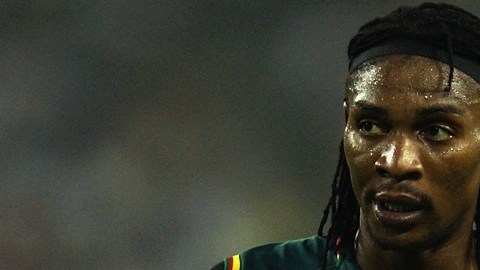 Rigobert Song es parte de los legendarios Leones Indomables de Camerún de la década de los 90's.