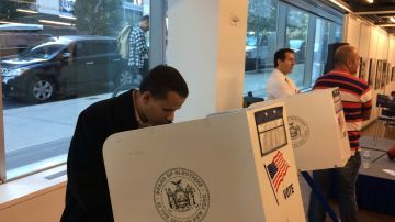 Noel Henríquez, originario de República Dominicana,se inscribió y participó en la jornada de registro de
votantes en John Jay College.