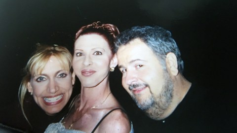 Cachita junto a sus amigos Lili y Raúl.