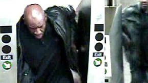 El sospechoso atacó a la anciana y huyó tomando el subway, en Midtown.