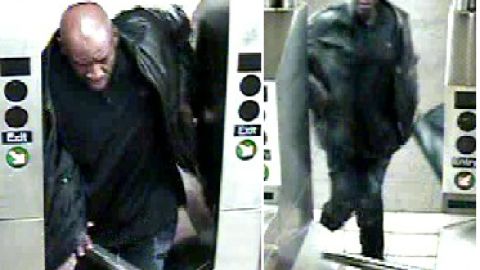 El sospechoso atacó a la anciana y huyó tomando el subway, en Midtown.