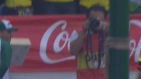 Yerri Mina y su peculiar festejo en Barranquilla.