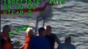 La Policía tuvo que atender a una mujer embarazada que estaba navegando en un barco pesquero.