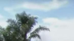 Usain Bolt sí que sabe divertirse y publicitar su imagen hasta en sus vacaciones.