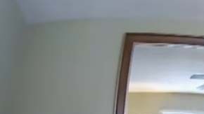 La mujer lo golpeaba, arrastraba por el piso y se sentaba sobre el menor.