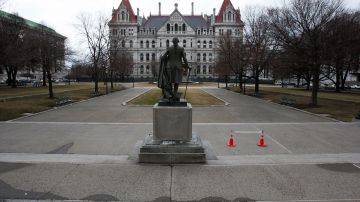 Los republicanos iban encaminados a mantener el control del Senado en Albany.