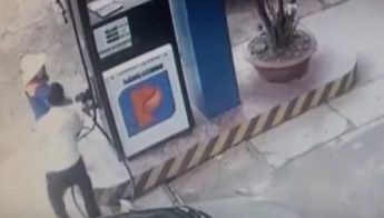 Cámaras de seguridad captaron el incidente.
