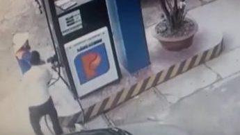 Cámaras de seguridad captaron el incidente.