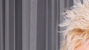 "Adoro a mis fans y ahora me voy a dedicar a complacerles".