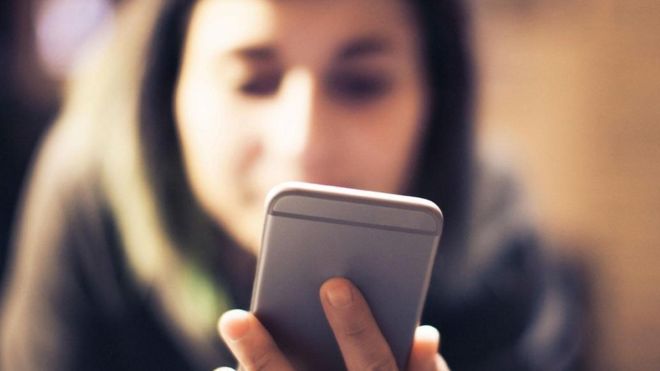Dime cómo es tu muro de Facebook y te diré si eres neurótico, narcisista o de baja autoestima