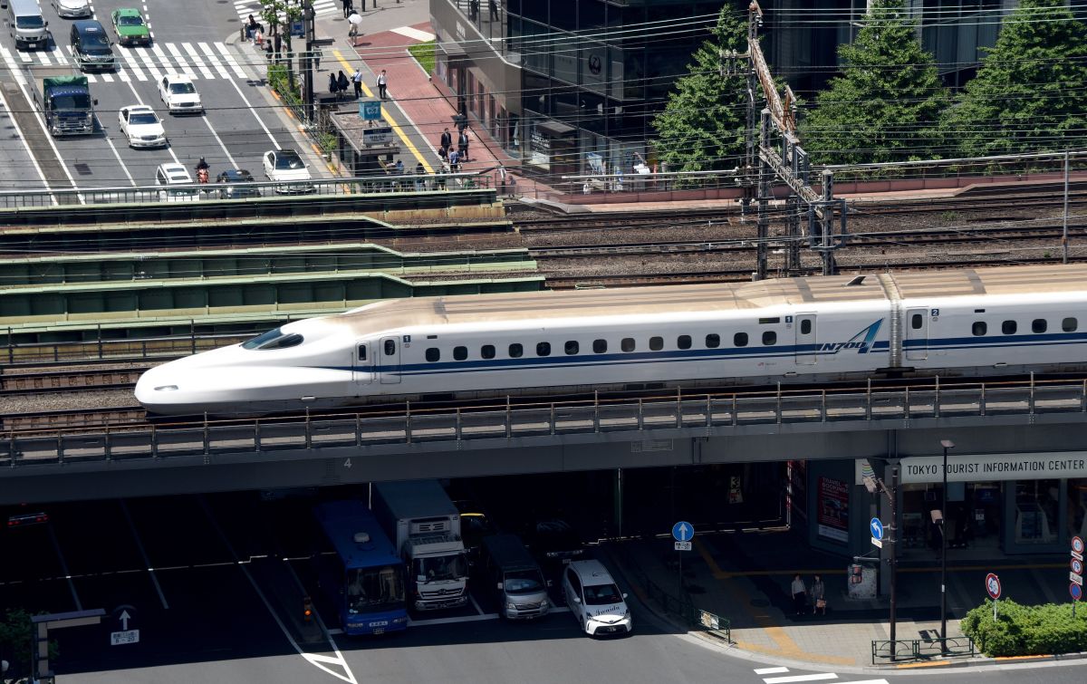 Los trenes bala son uno de los atractivos de Japón.