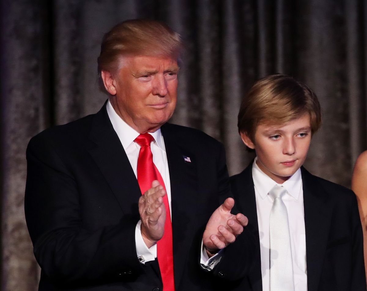 Barron ha acompañado a su padre en algunos eventos públicos.