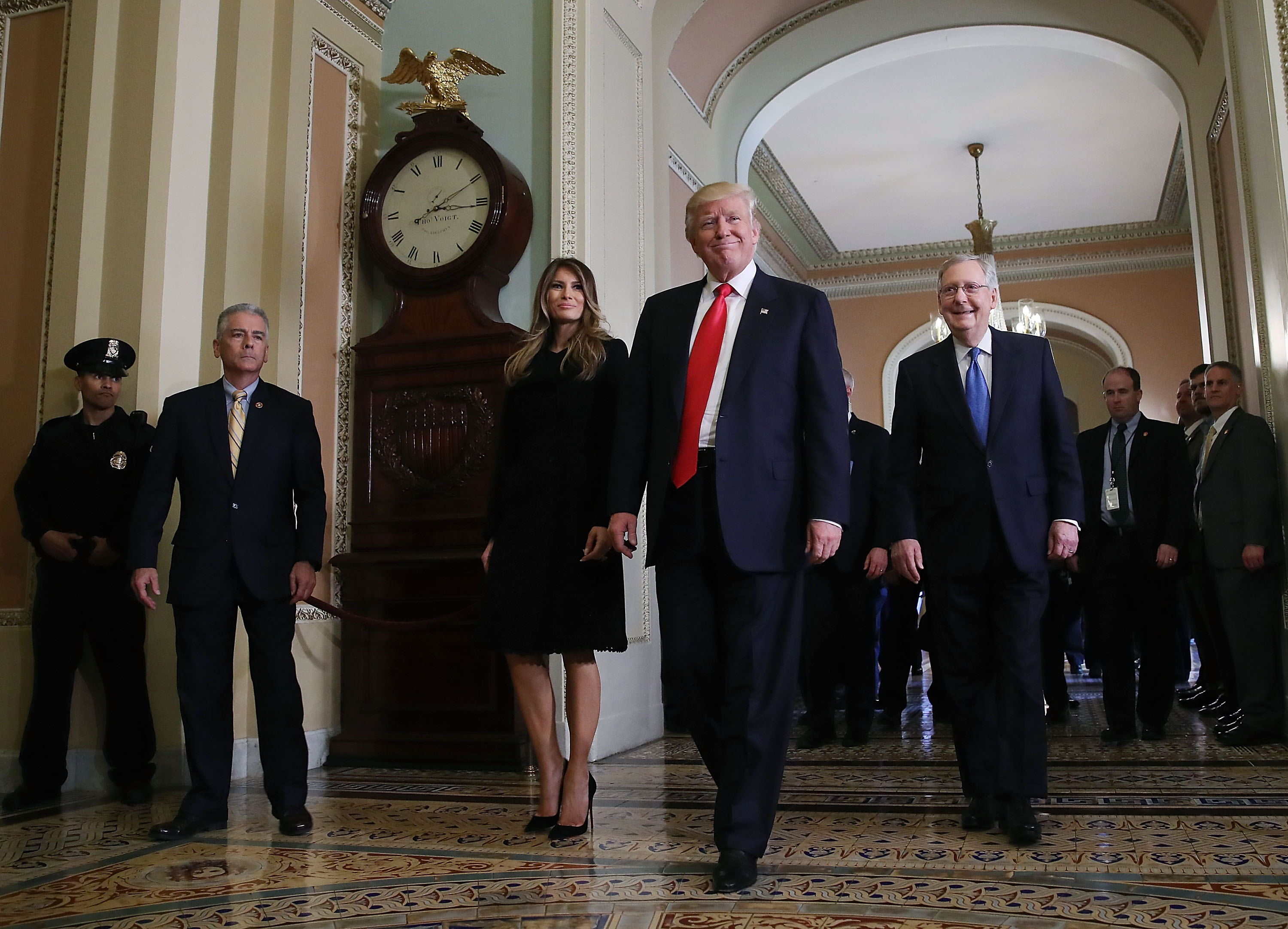 El presidente electo Donald Trump y su esposa Melania en la Casa Blanca.