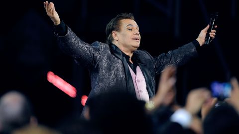 Juan Gabriel.