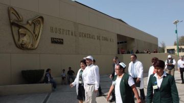 En una gira en Puebla, las autoridades del IMSS presumieron sus avances.