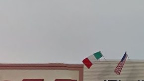 El cadáver de la mujer fue encontrado en el 97 Merrick Rd, cerca de la residencia del sospechoso.