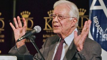 Carter recordó que aunque López Rivera rechazó en 1999 la clemencia ofrecida por el entonces presidente Bill Clinton, su decisión estuvo basada en que la oferta no incluyó a otros dos compañeros.