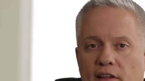 Chris Suprun se define como un fiel republicano, pero no confía en las capacidades políticas de Trump.