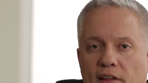 Chris Suprun se define como un fiel republicano, pero no confía en las capacidades políticas de Trump.