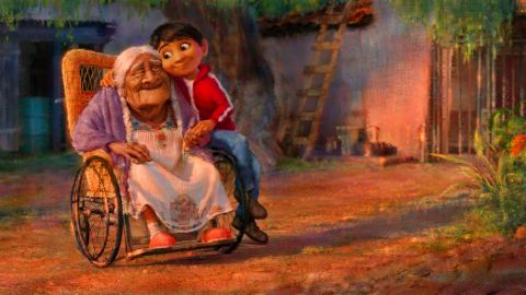 Coco, la bisabuela de Miguel, es una parte muy importante de la historia.
