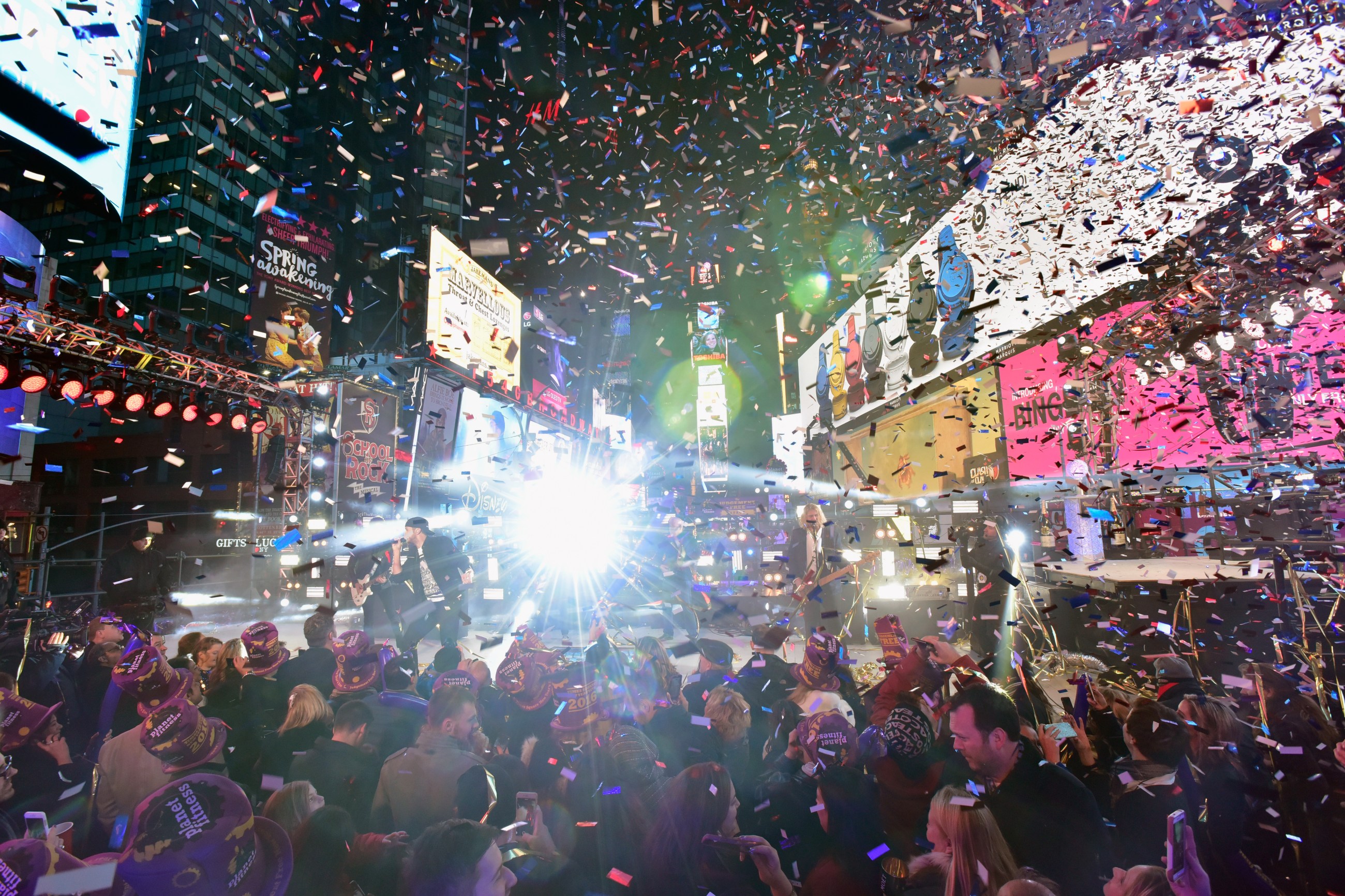 Adivinación 2023 Con Una Bola De Cristal En La Mano Ambiente Festivo Para  La Fiesta De Feliz Año Nuevo O La Ceremonia De Premiación U Otras  Celebraciones Ilustración En 3d Foto de