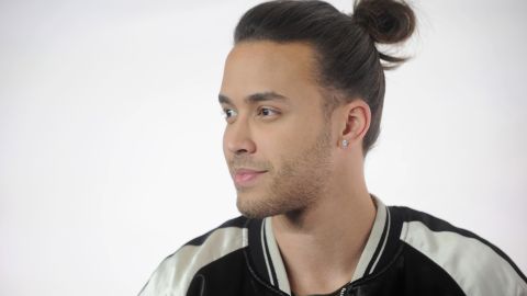 ¿Qué opinas de su "Man Bun"?