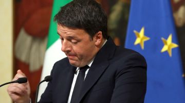 Matteo Renzi dio su discurso de dimisión tras los resultados del referéndum.
