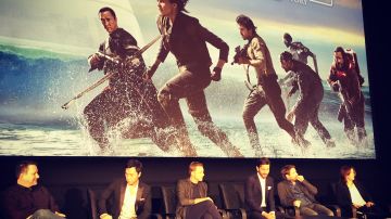 Diego Luna, cuarto por la izquierda, durante la rueda de prensa de Rogue One: A Star Wars Story.